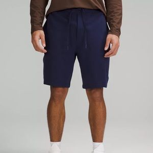 Lululemon Men‘s Relaxed Sweat Shorts Navy